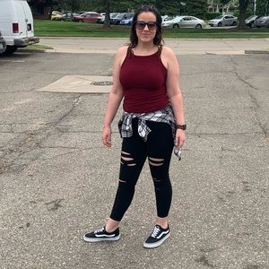 Meet your Posher, Caitlain